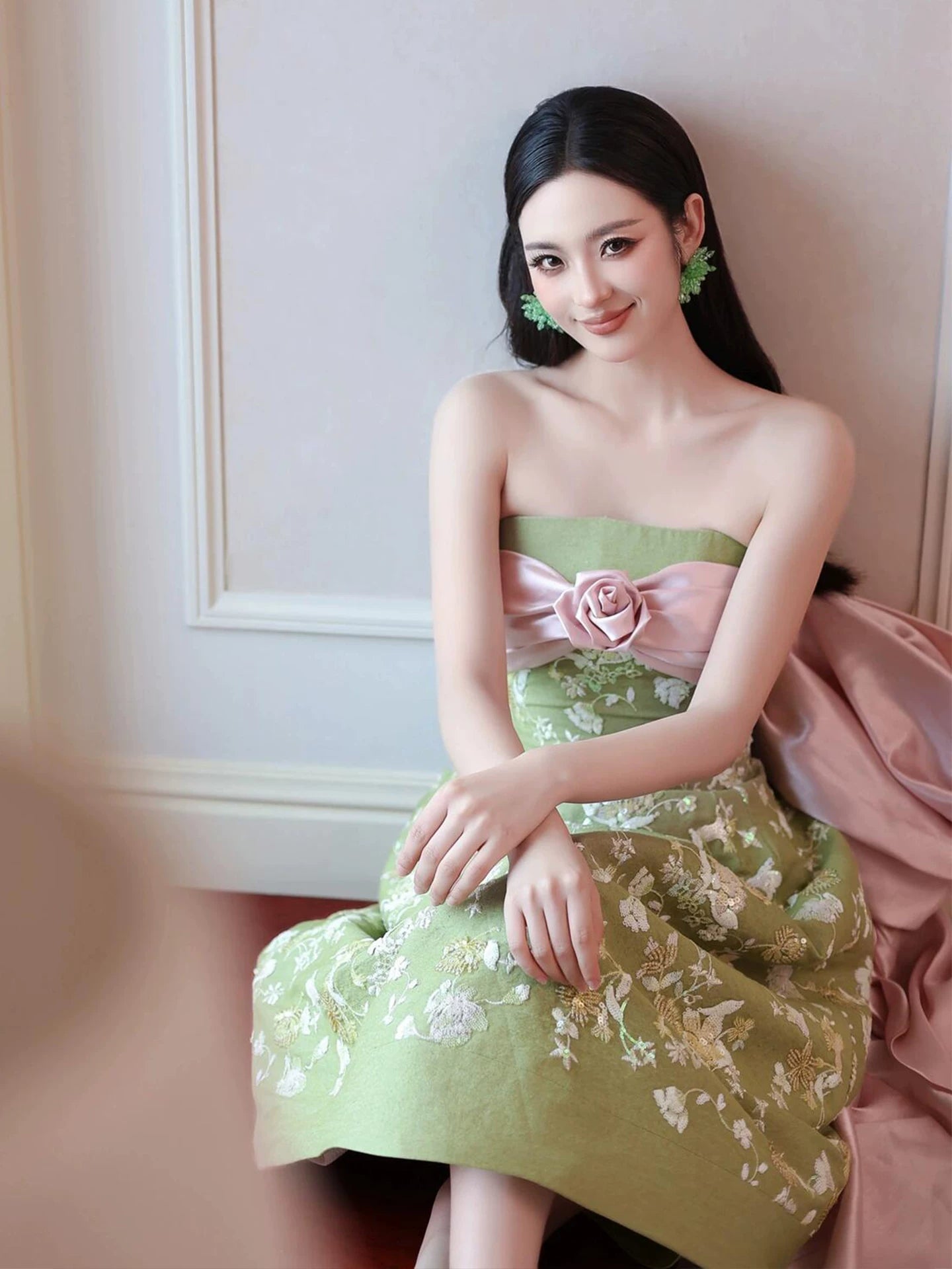 Novelty Applique Green Prom Dress With Bow Train Sequins Floral A-Line Formal Gowns AP7097