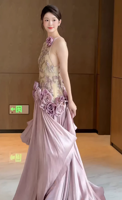 Vibrant Halter Neck A-Line Prom Dress 3D Appliques Sequins Evening Gowns AP7099