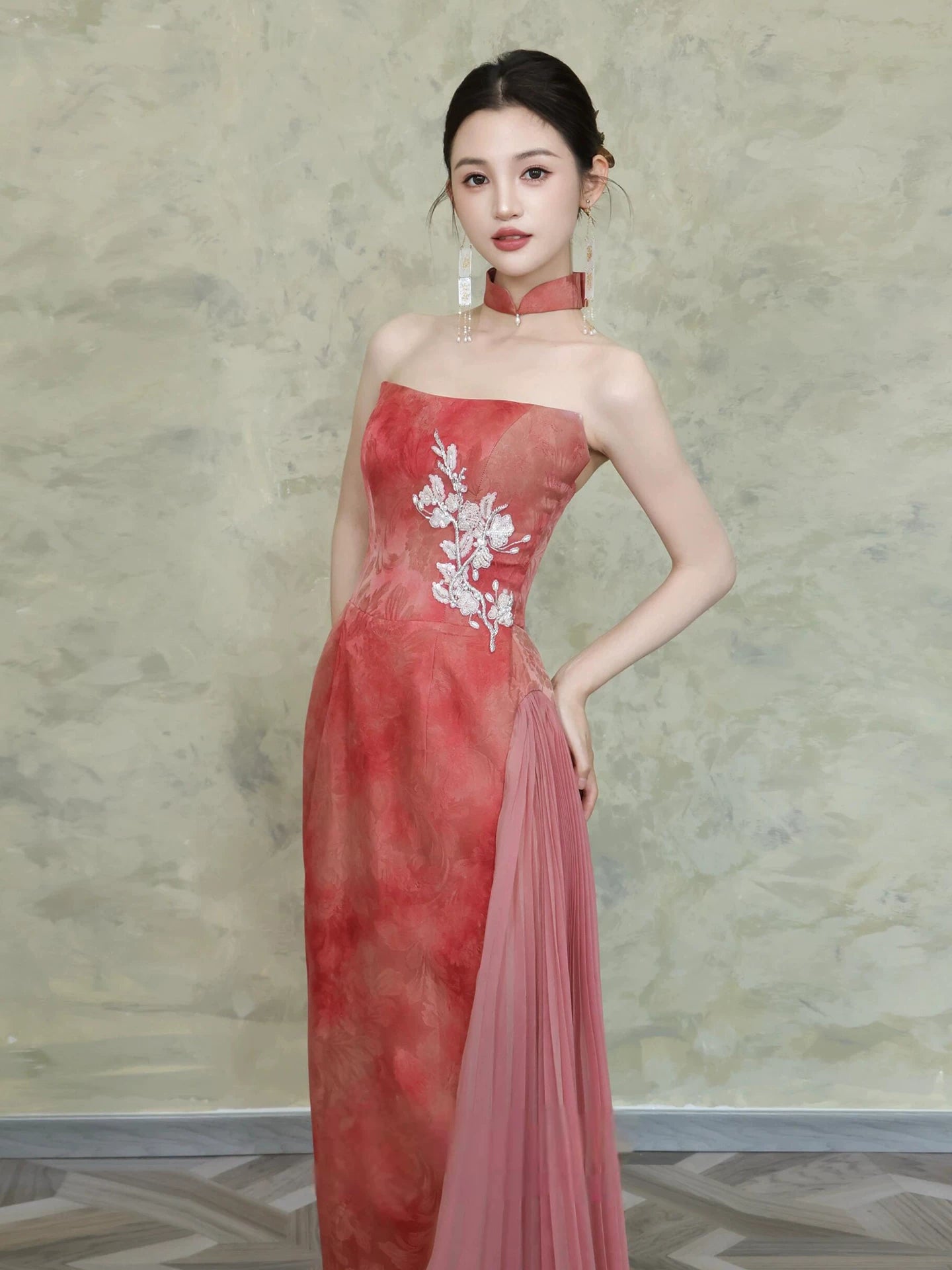 Fashionable Strapless Tulle Jacquard Prom Dress Appliques Sheath Evening Dress AP7100