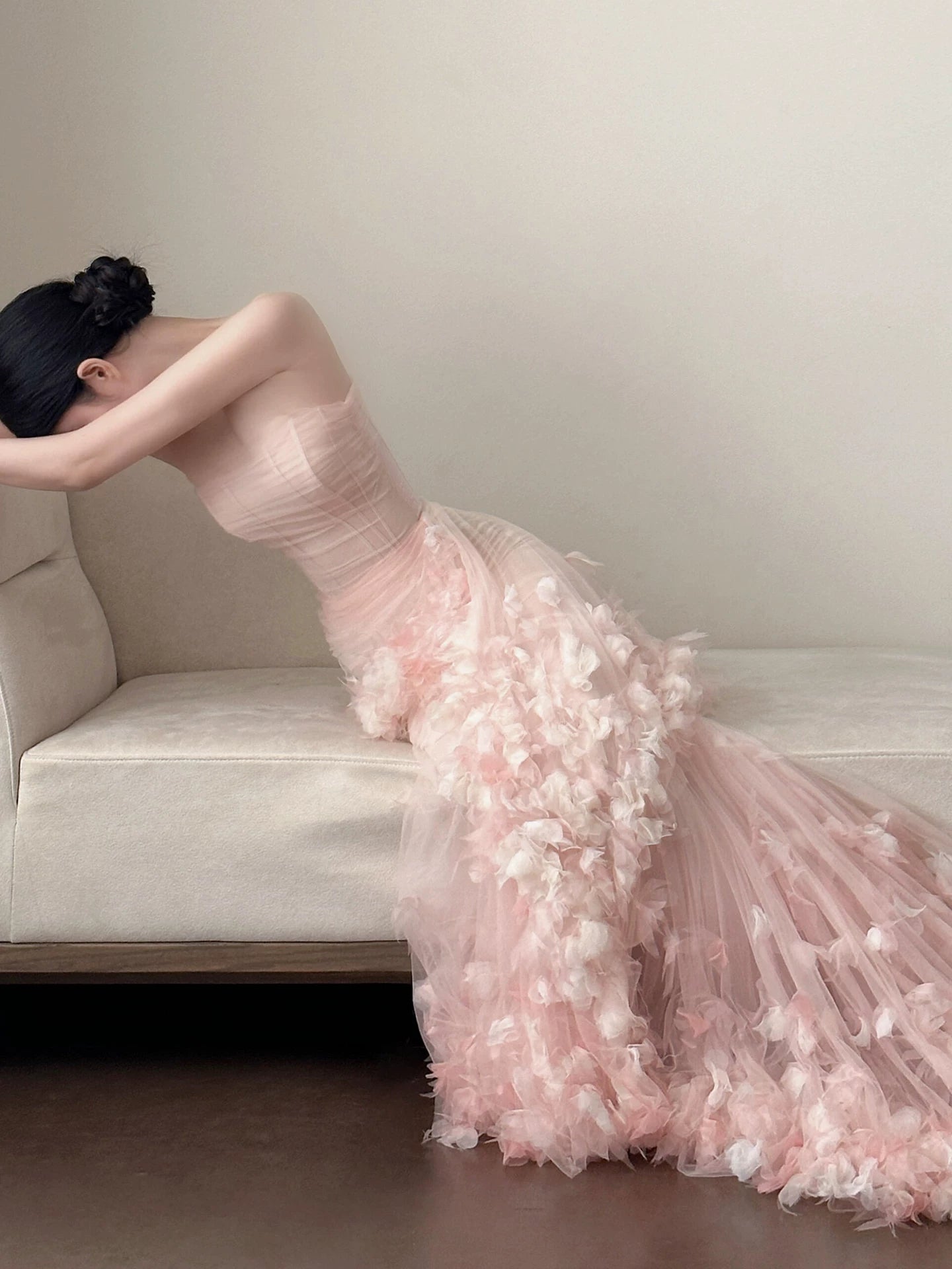 Charming Tulle Mermaid Pink Prom Dress Strapless Appliques Tiered Evening Dress AP7102