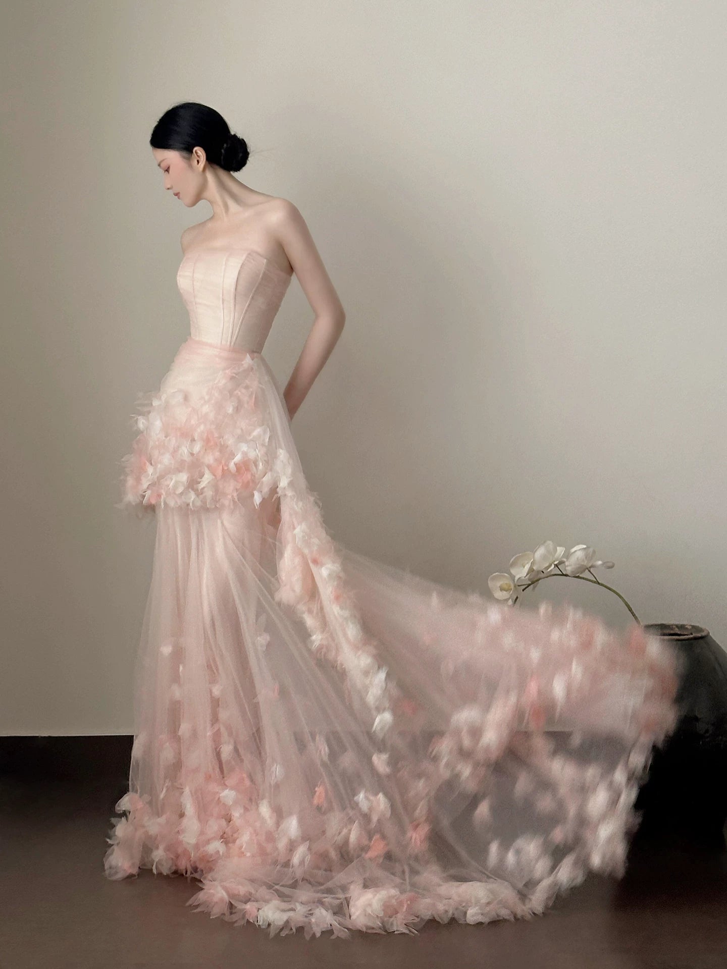Charming Tulle Mermaid Pink Prom Dress Strapless Appliques Tiered Evening Dress AP7102
