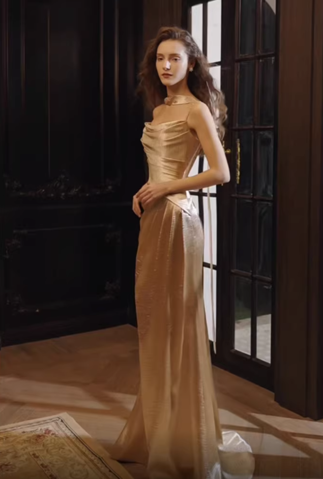 Modern Spaghetti Straps Gold Prom Dress With Scarf Satin Pleated Mermaid Evening Dress AP7117