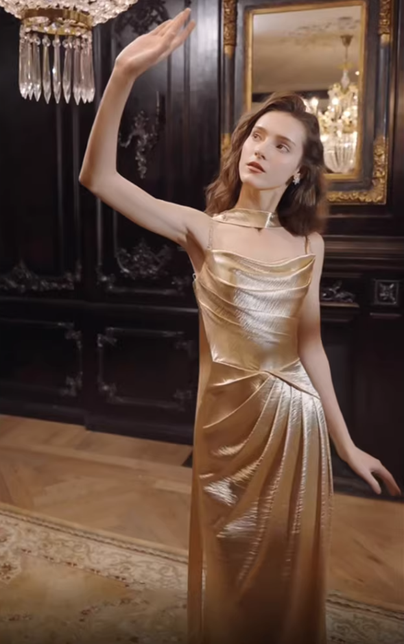 Modern Spaghetti Straps Gold Prom Dress With Scarf Satin Pleated Mermaid Evening Dress AP7117