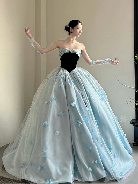 Delicate Strapless Beads Black Bodice Prom Dress Blue Appliques Ball Gown A-Line Evening Dresses AP7122