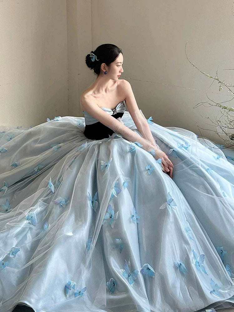Delicate Strapless Beads Black Bodice Prom Dress Blue Appliques Ball Gown A-Line Evening Dresses AP7122