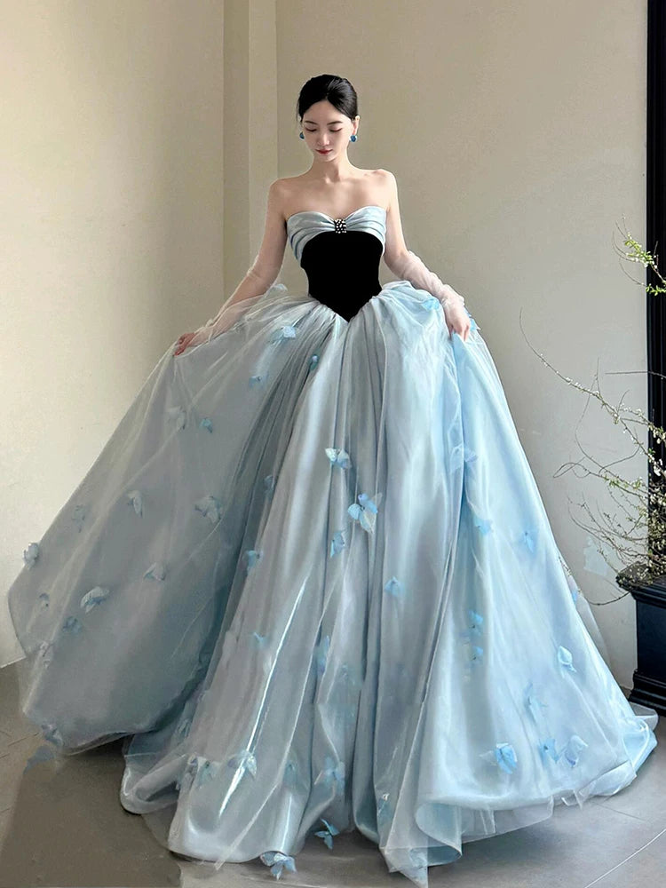 Delicate Strapless Beads Black Bodice Prom Dress Blue Appliques Ball Gown A-Line Evening Dresses AP7122