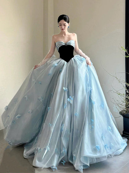 Delicate Strapless Beads Black Bodice Prom Dress Blue Appliques Ball Gown A-Line Evening Dresses AP7122