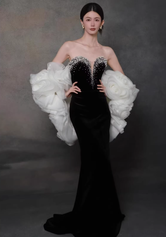 Enchanting Beads Mermaid Prom Dress With Shawl Sweetheart Neck Velvet Formal Dress AP7134
