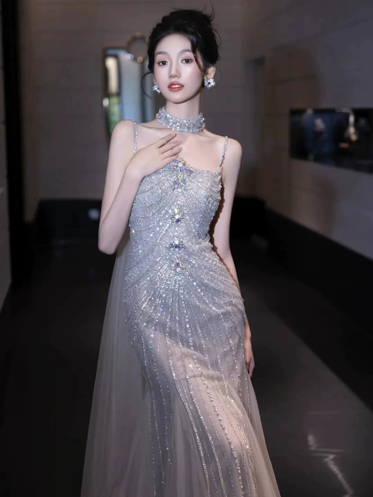 Splendid Spaghetti Strap Mermaid Grey Prom Dress Beading Sequins Tulle Evening Dress AP7140