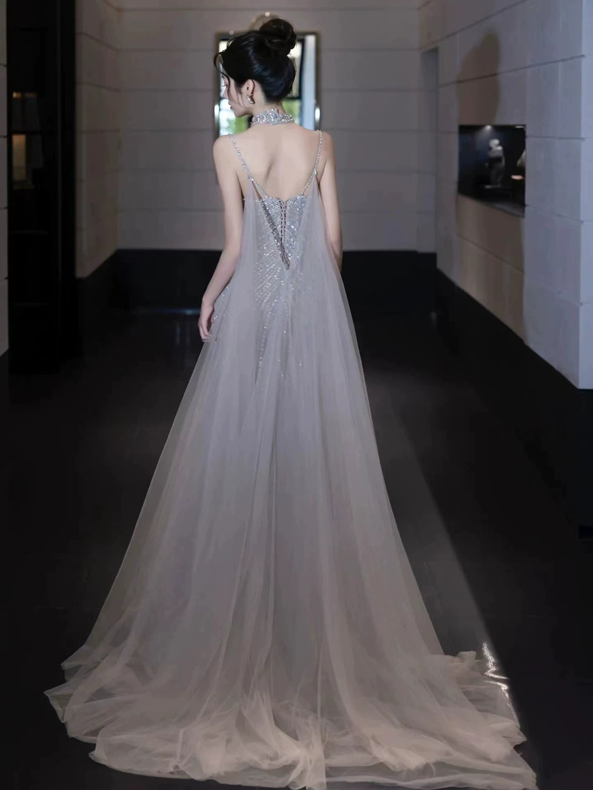 Splendid Spaghetti Strap Mermaid Grey Prom Dress Beading Sequins Tulle Evening Dress AP7140