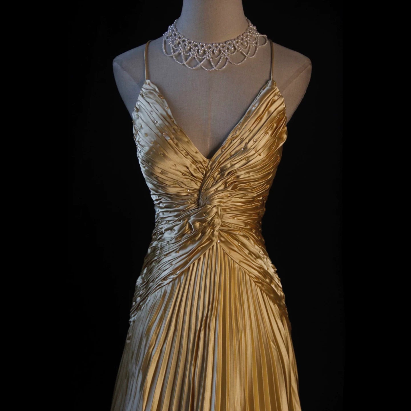 Classical Spaghetti Strap Pleated Gold Prom Dress Sequins A-Line Evening Dress AP7166