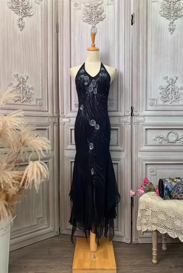 Fantastic Halter Neck Ruffles Black Prom Dress Sequins Mermaid Evening Dress AP7167