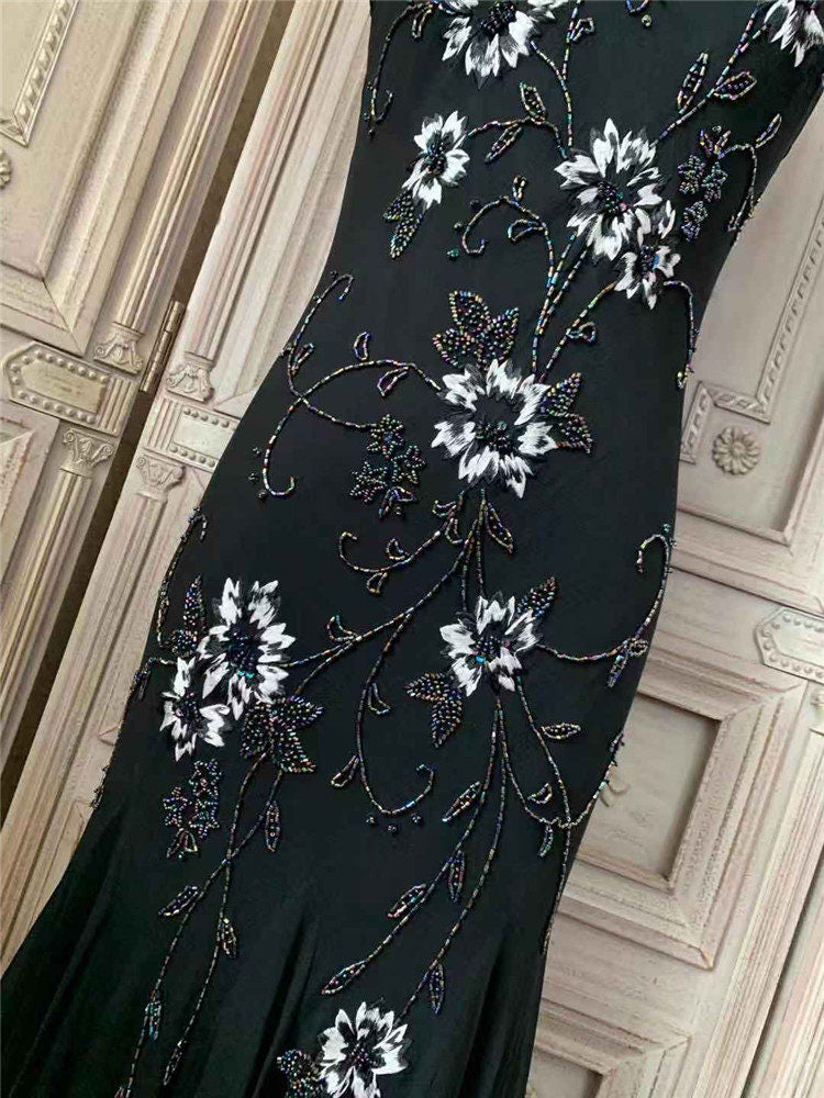 Glam Beads Appliques Mermaid Prom Dress Spaghetti Strap Black Formal Dress AP7177