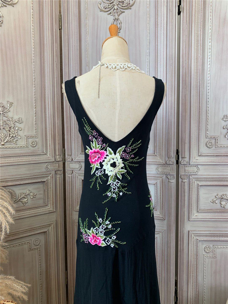 Glamorous Mermaid Black Prom Dress V Neck Beads Appliques Evening Dress AP7178
