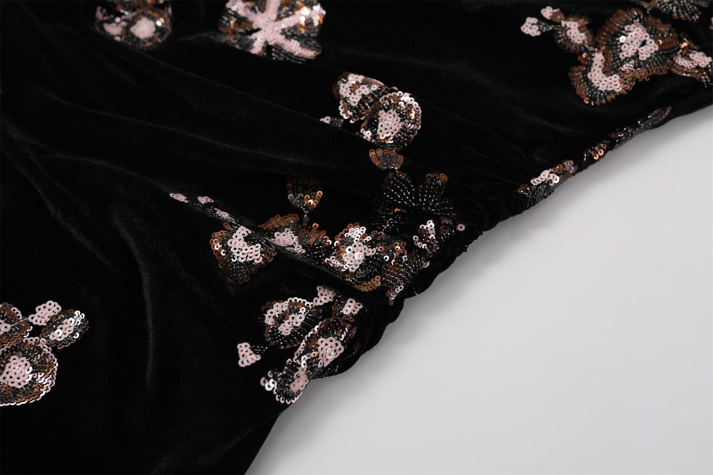 Flattering Sequin Floral Print A-Line Maxi Skirt Elegant Black Velvet V Neck Ruched Waist Long Dress AP7193