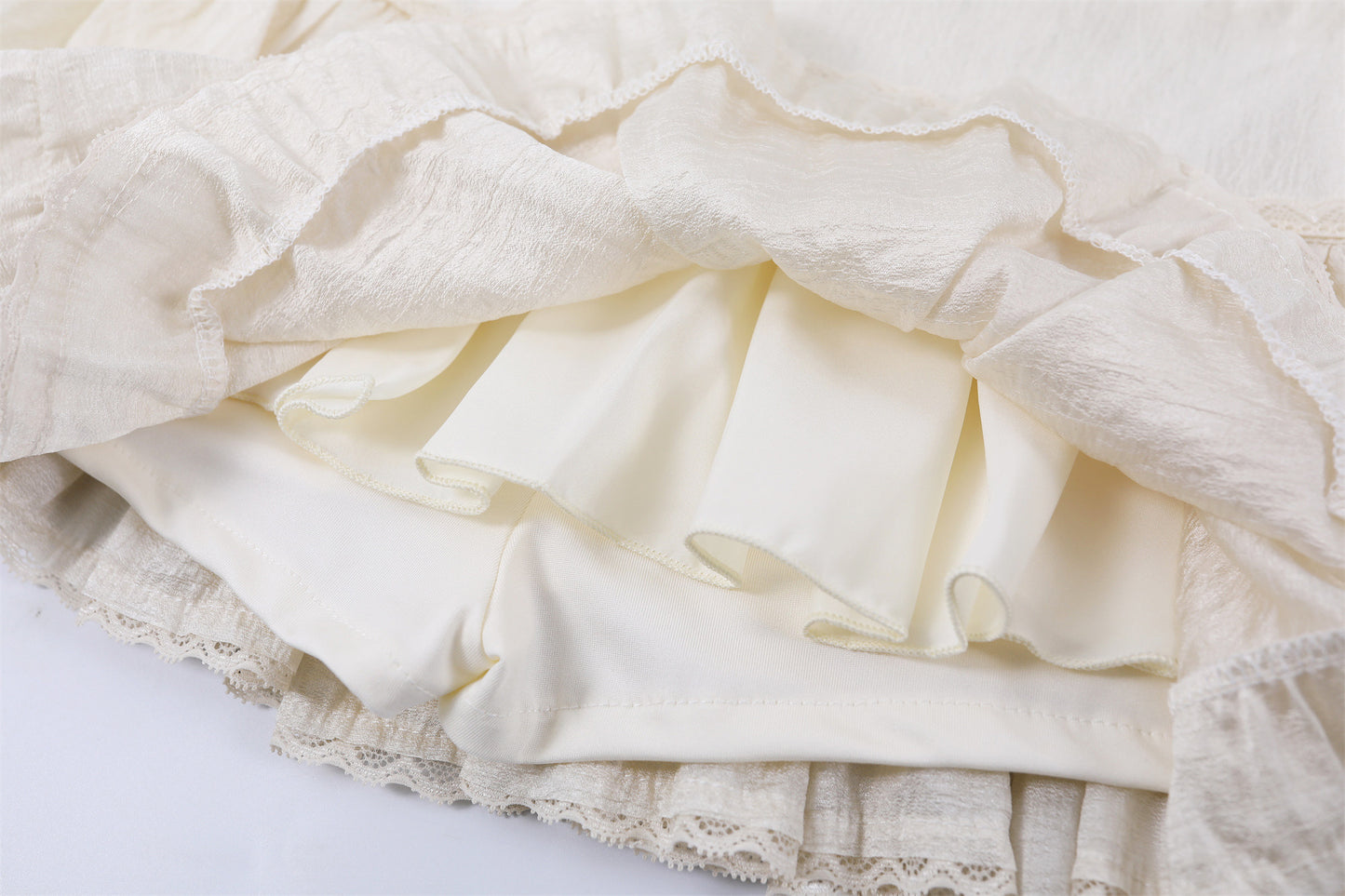 Delicate Ruffled High Neck Top A-Line Mini Skirt Soft Girl Aesthetic White Two-Piece Tiered Lace Short Dress AP7203