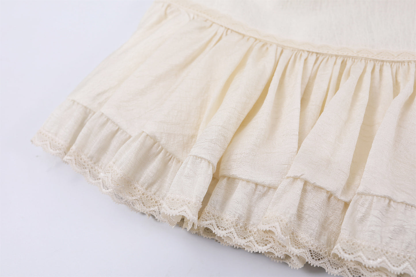 Delicate Ruffled High Neck Top A-Line Mini Skirt Soft Girl Aesthetic White Two-Piece Tiered Lace Short Dress AP7203