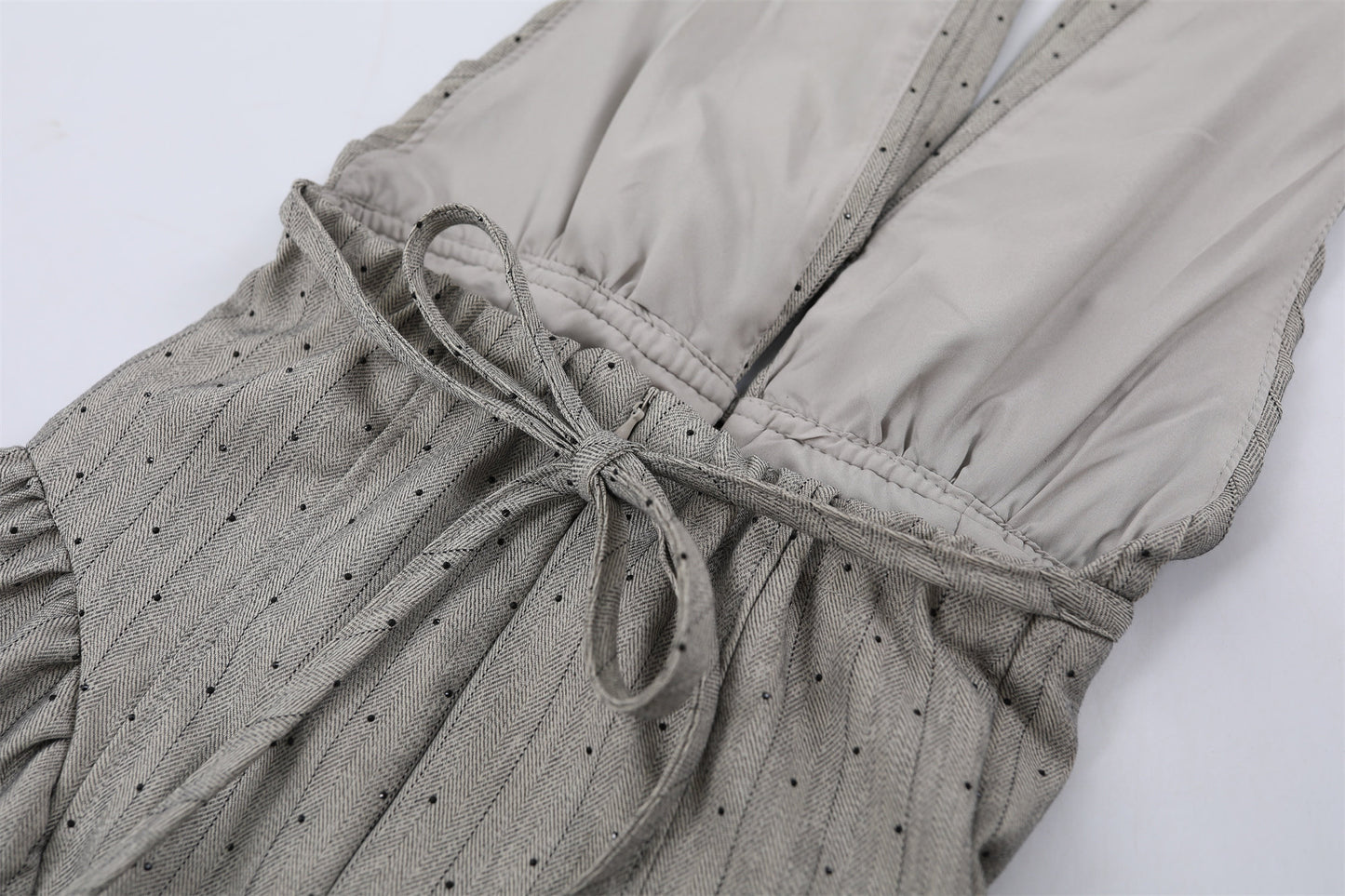 Flowy Halter Pleated Top Ruched Waist Maxi Dress Elegant Silver Dot Front Keyhole A-Line Long Dress AP7211