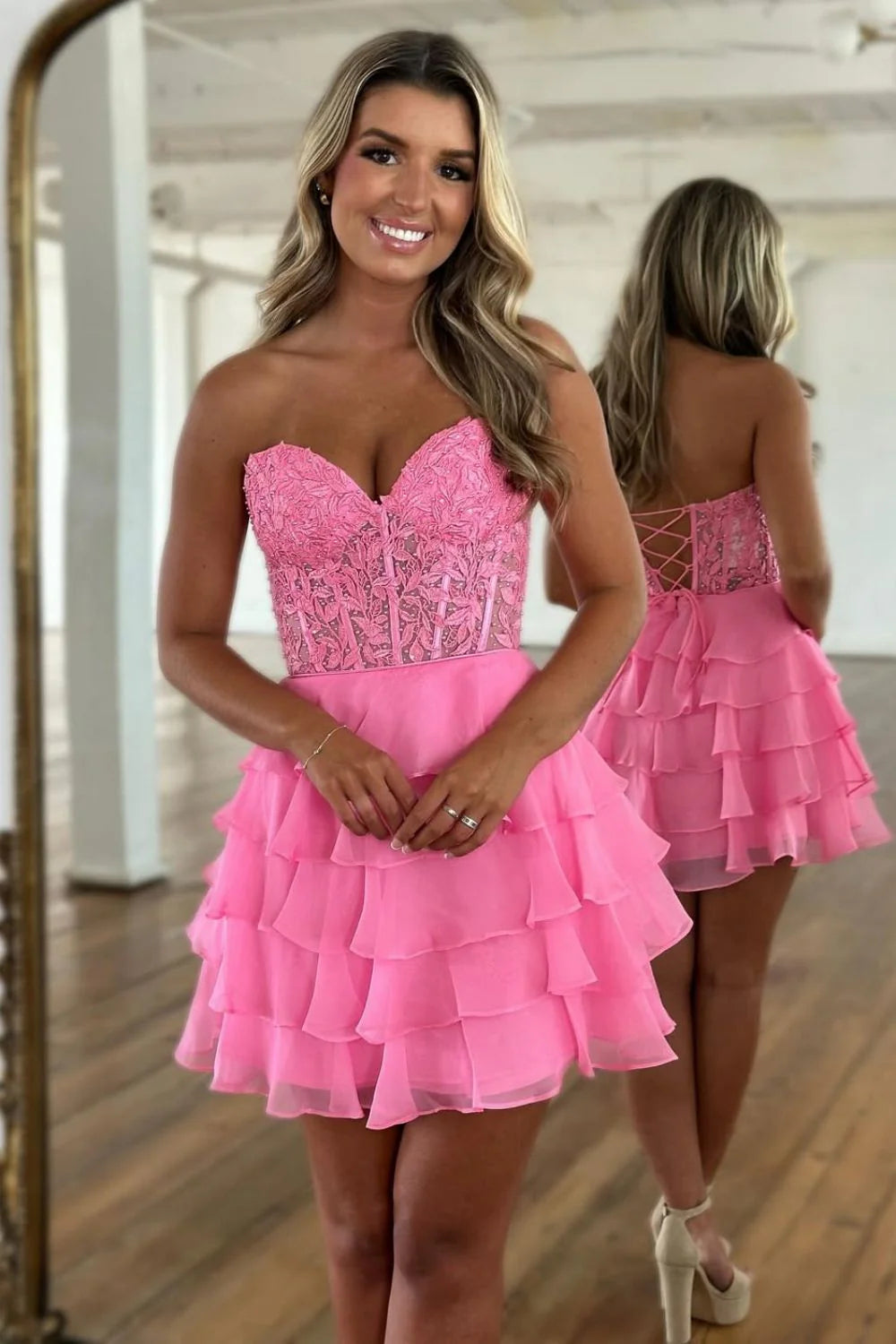 Charming A-Line Sweetheart Lace Top Short Tiered Chiffon Homecoming Dress AS040