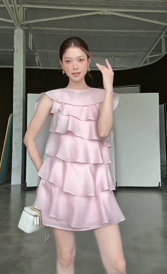 Whimsical Blush Pink Round Neck Sleeveless Multi Layer Ruffle Hem Chiffon A Line Short Homecoming Dress AS1004