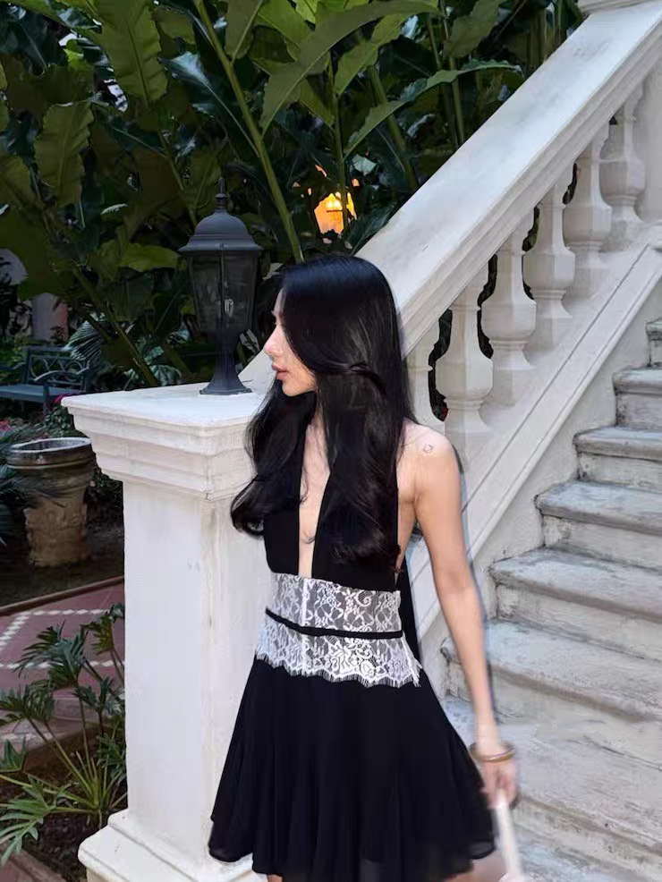 Vintage Black Halter Deep V Neck Lace Waistband A Line Chiffon Short Homecoming Dress AS1009