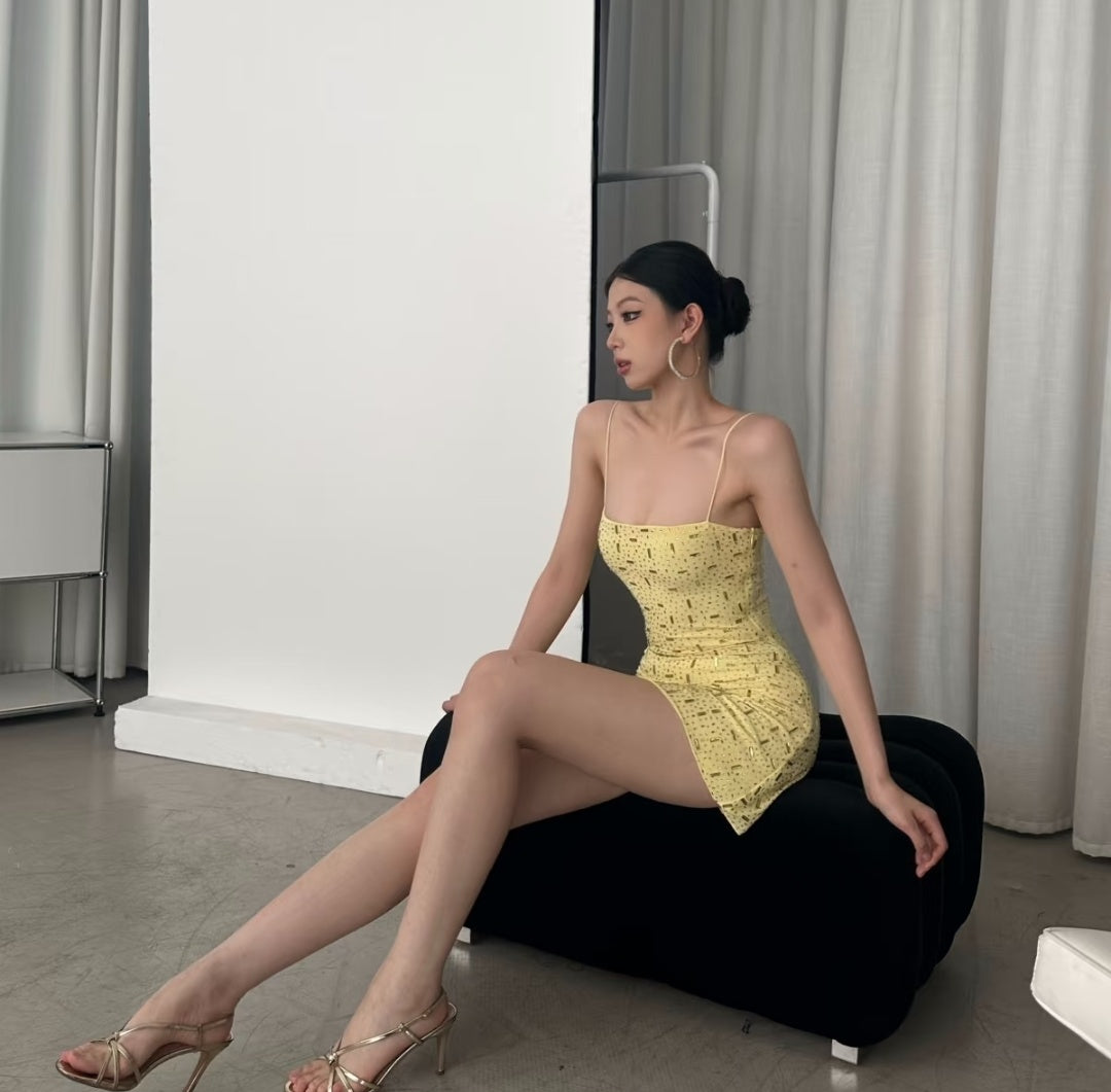Luxuriant Yellow Spaghetti Straps Fully Encrusted Mixed Rectangle & Dot Rhinestone Bodycon Mini Homecoming Dress AS1015