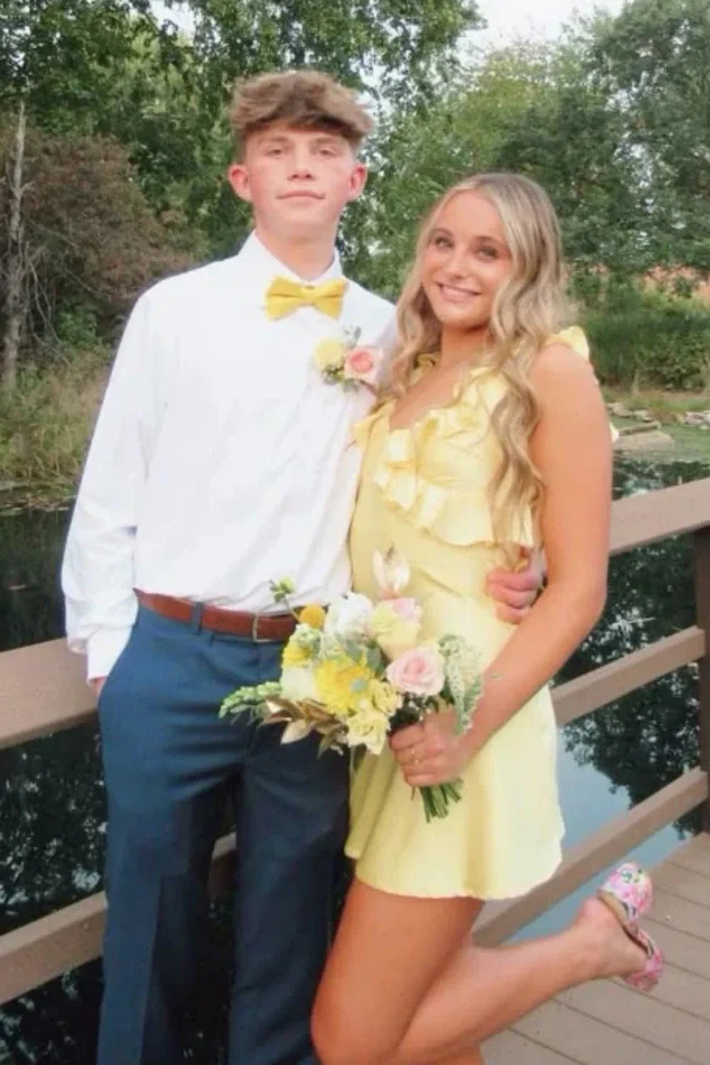 Chic Sheath V Neck Yellow Short Homecoming Dress With Ruffles AS105
