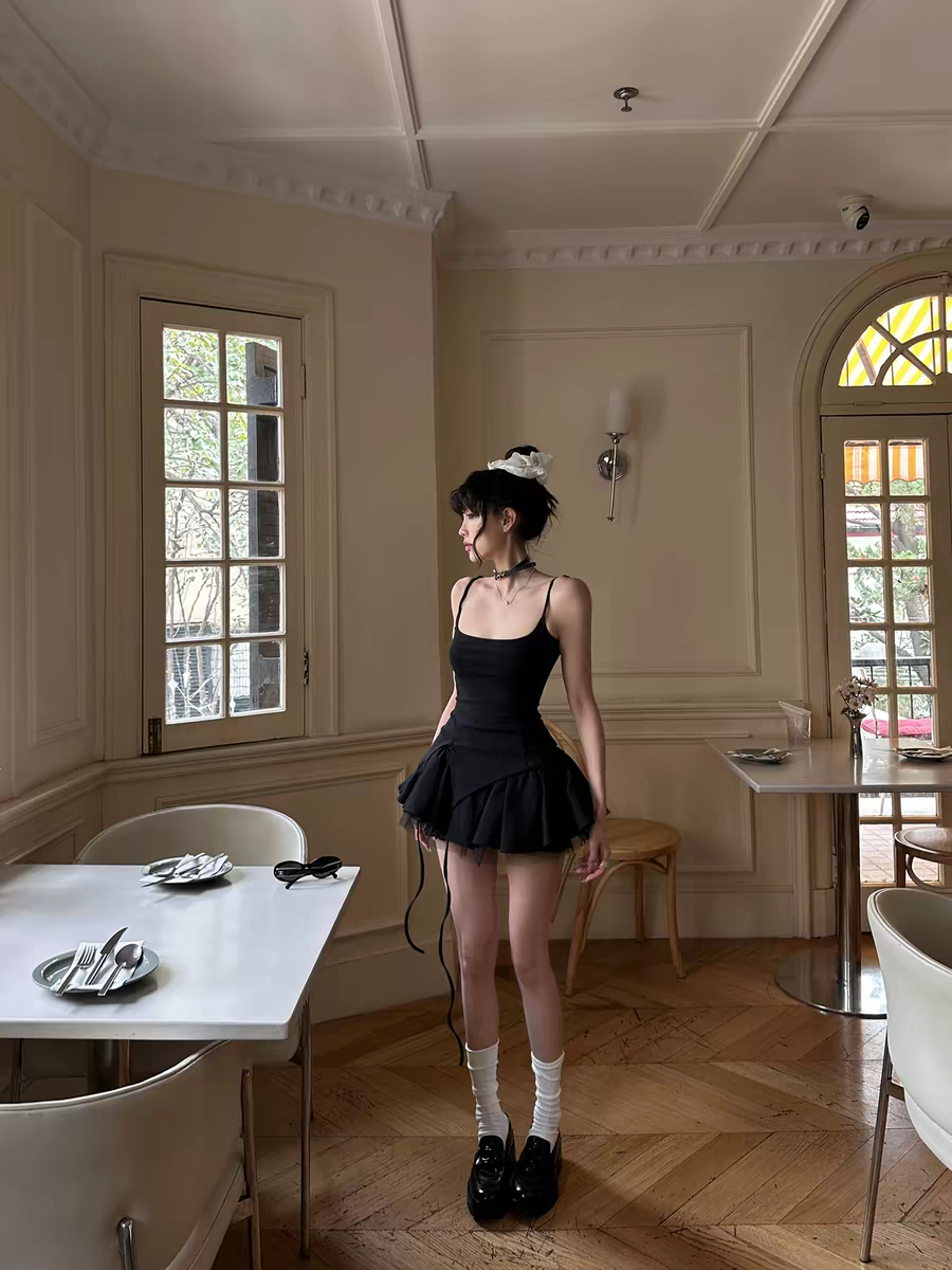 Sleek Black Spaghetti Strap Square Neck Multi-Layer Sheer Tulle Ruffle A Line Homecoming Dress AS1053