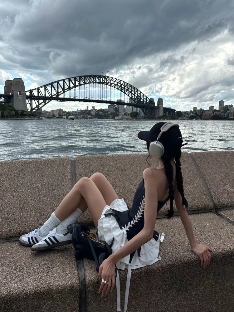 Cool Black White Contrast Strapless Side White Lace-Up Corset Multi-Tier Ruffle Long Hanging Ribbon A Line Mini Homecoming Dress AS1055
