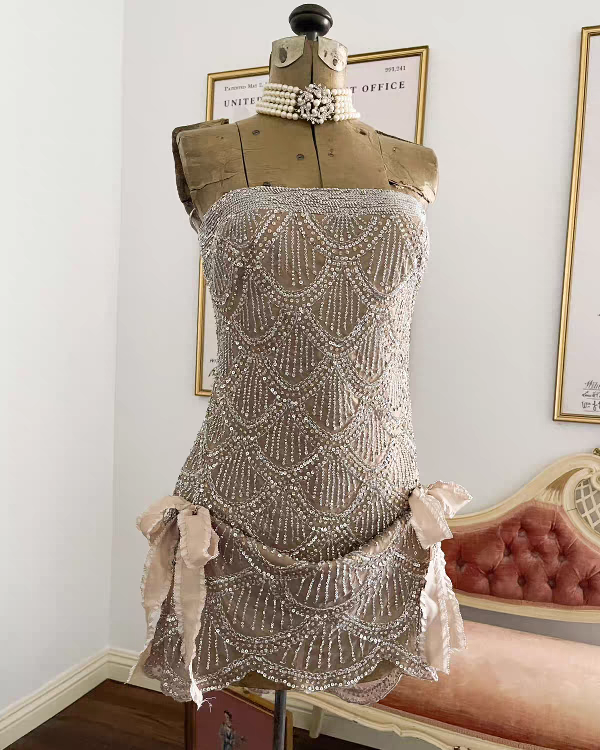 Luxury Nude Strapless Beaded Ruched Bodycon Mini Homecoming Dress With Side Bow AS1064