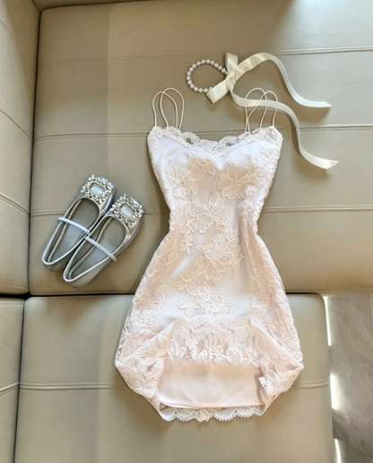 Romantic Ivory Spaghetti Strap V-Neck Lace Floral Appliqué Bodycon Short Homecoming Dress AS1097