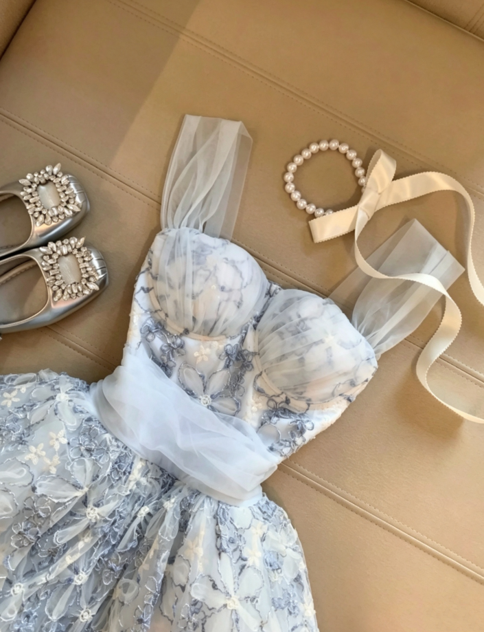 Dreamy Blue Sheer Tulle Straps 3D Floral Applique Voluminous Tulle Skirt A Line Short Homecoming Dress AS1099