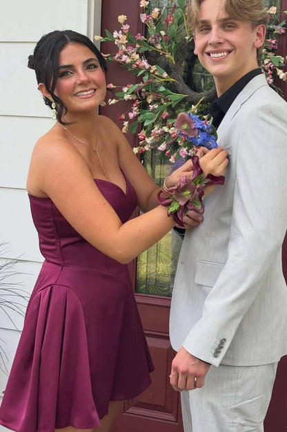 Hot Sale Grape Strapless Sweetheart Neck A-Line Empire-Waist Short Homecoming Dress AS1128