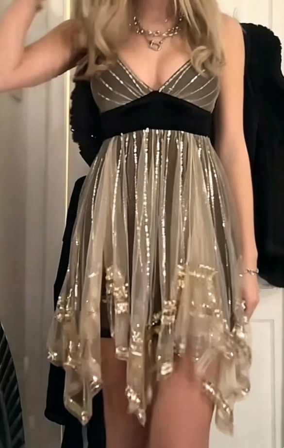 Chic Champagne Gold V Neck Spaghetti Straps Sequin Black Underskirt High Waist A Line Short Homecoming Dress AS1151