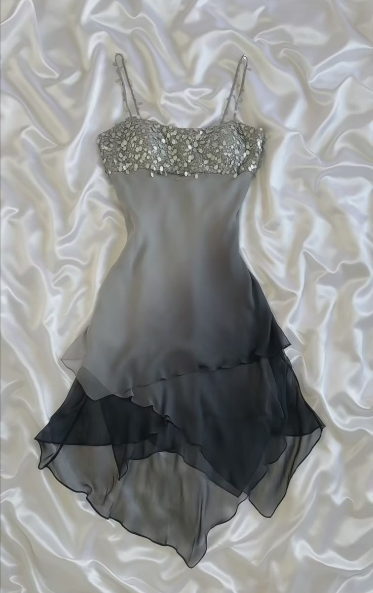 Chic Gradient Grey Spaghetti Straps Sequin Tube Chiffon A Line Irregular Ruffle Short Homecoming Dress AS1152
