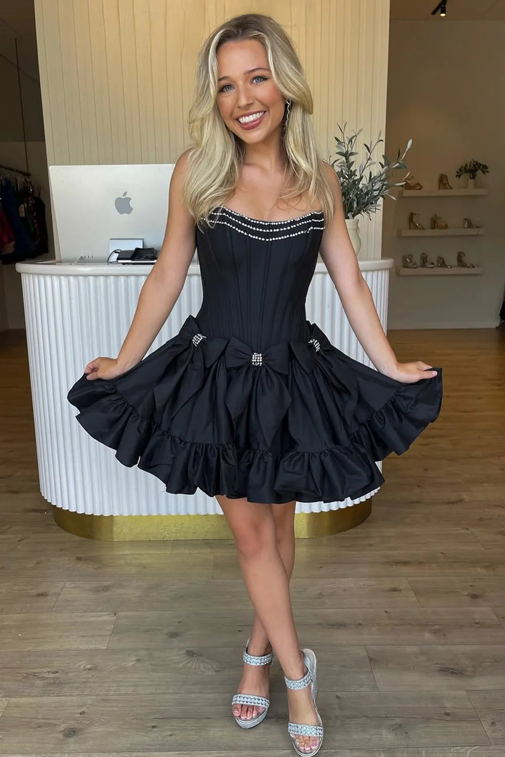 Pretty A-Line Strapless Short Satin Homecoming Dress With Bowknots AS119