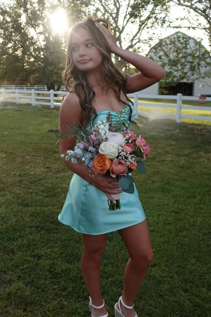 Chic Mint Green Satin Bodycon Short Homecoming Dress With Twist Front AS145