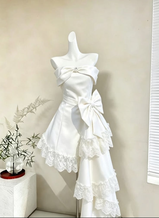 Glam White Strapless Folded Neck Rhinestone Center Large Side Satin Bow Multi-Layer Lace A Line Short Homecoming Dress AS1452