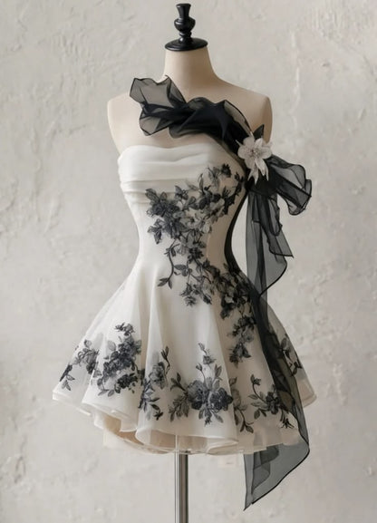 Chic Strapless Black Floral Side Sheer Tulle A Line Short Homecoming Dress AS1464