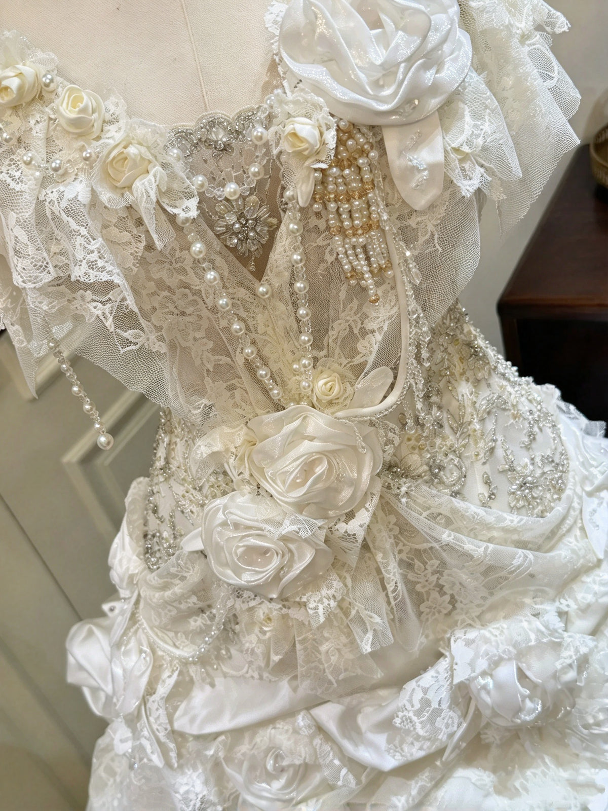 Luxury Ivory Strapless 3D Rose Lace Beaded Ruffled Ball Gown Long Prom Dress Wedding Dress AD1485