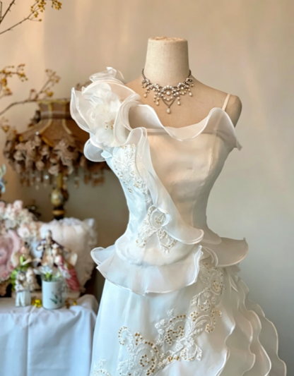 Elegant White Spaghetti Strap Applique Multi-Tier Ruffle Mermaid Wedding Dress With Chapel Train AE150