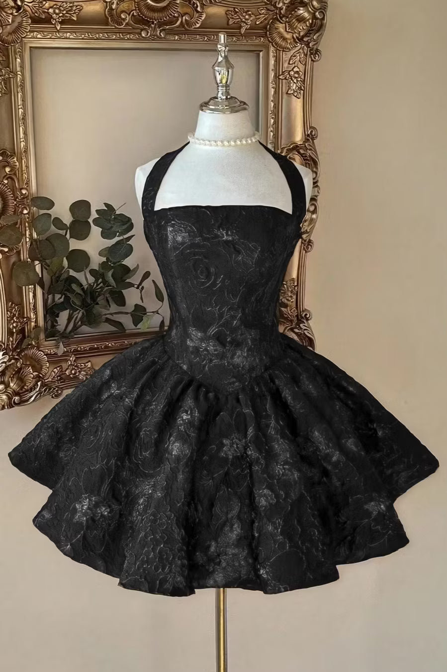 Chic Burgundy Halter Floral Jacquard A-Line Short Homecoming Dress AS1507