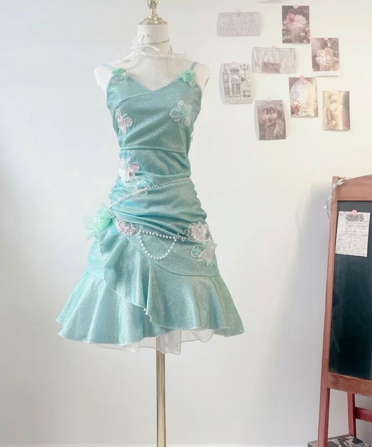 Sparkling Mint Spaghetti Strap V Neck Butterfly Floral Applique Ruched Ruffle A Line Short Homecoming Dress AS1562
