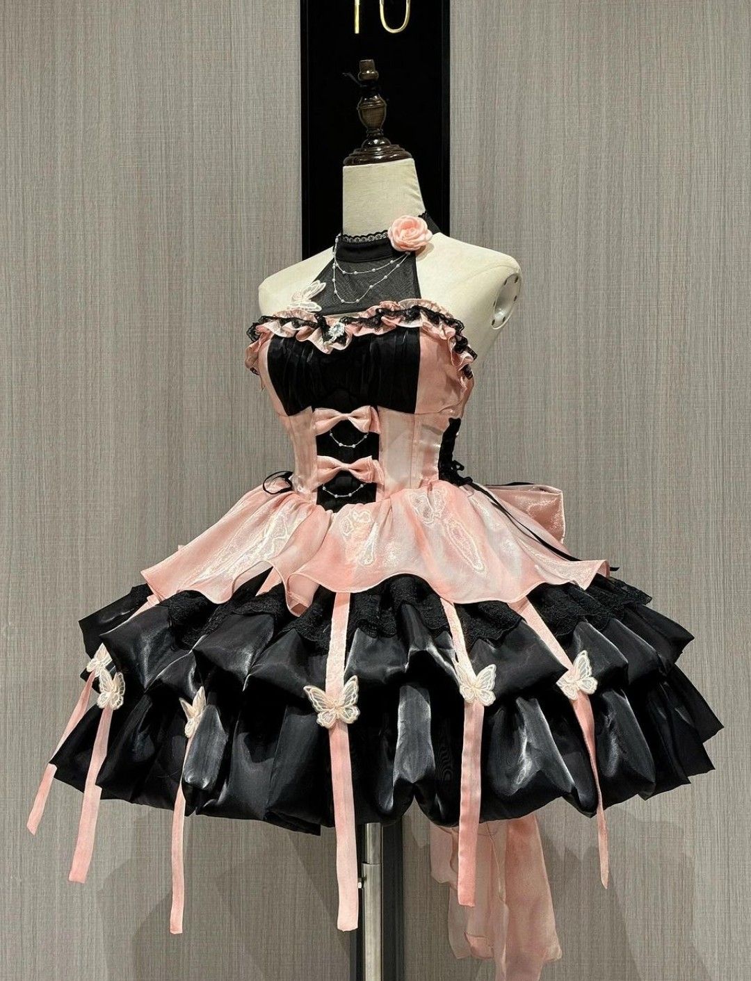 Romantic Pink Black Halter Floral Bow Decor Butterfly Applique Layered Puffy A Line Short Homecoming Dress AS1616