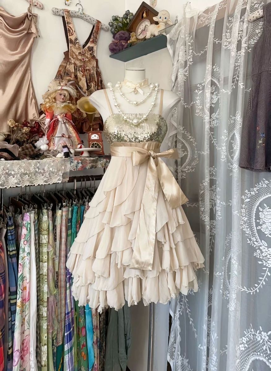 Luxe Champagne Spaghetti Straps Sequin Bust Satin Belt Bow Multi-Layer Ruffled A Line Short Homecoming Dress AS1622