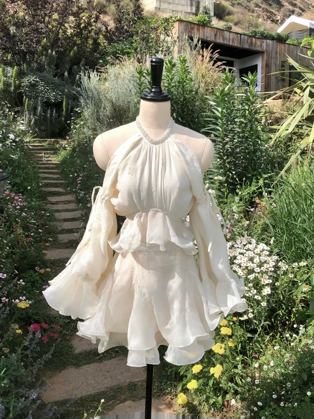 Ethereal Ivory Beaded Halter Neck Cold‑Shoulder Flare Long Sleeve A Line Tiered Ruffle Chiffon Short Homecoming Dress AS1951