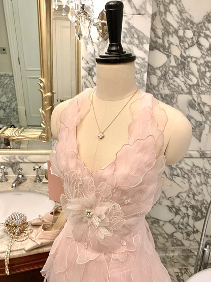 Gorgeous Pink Halter V‑Neck 3D Organza Flower Petal Layered A Line Short Homecoming Dress AS1974