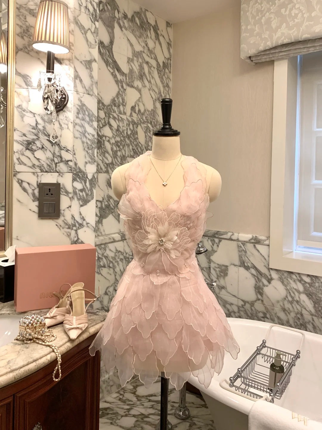 Gorgeous Pink Halter V‑Neck 3D Organza Flower Petal Layered A Line Short Homecoming Dress AS1974