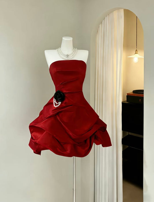 Sleek Burgundy Strapless Satin Ruched Bodice Black Rose Pearl Chain Draped A Line Short Homecoming Dress AS2256