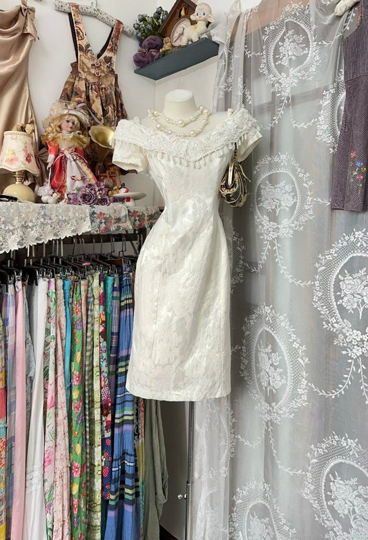 Vintage Ivory Lace Off‑The‑Shoulder Fringe Trim Short Sleeve Sheath Midi Homecoming Dress AS2360